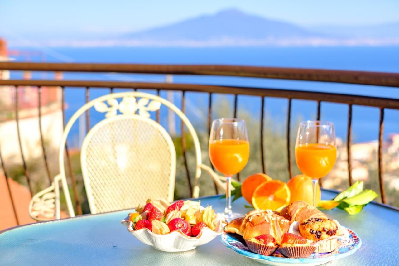 Villa Caruso Private Heated Pool & Sea View Sorrento Bagian luar foto