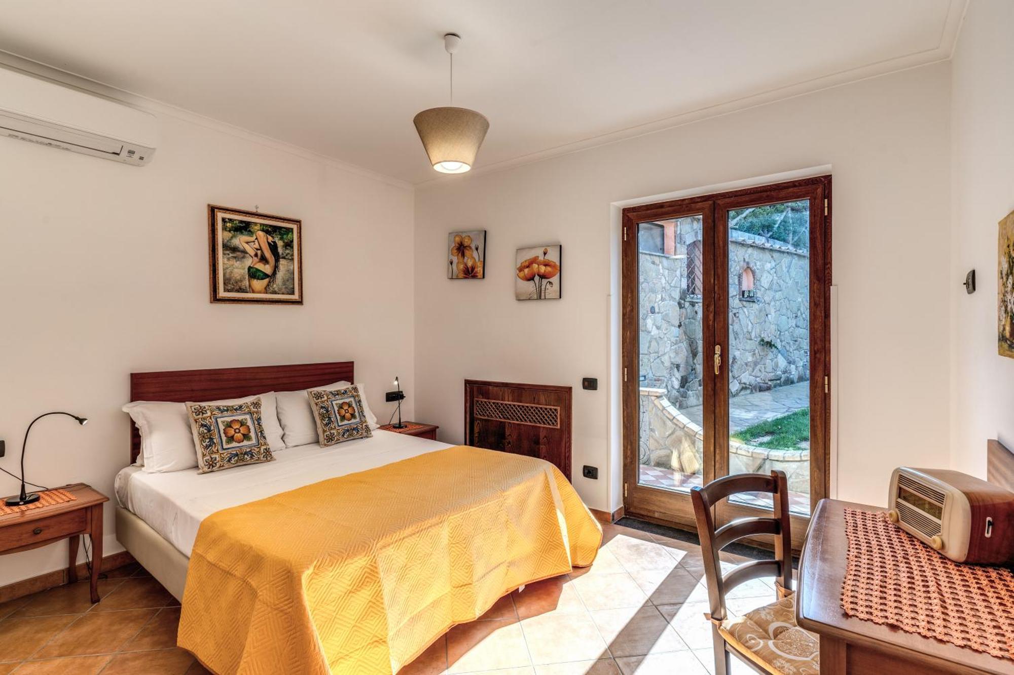 Villa Caruso Private Heated Pool & Sea View Sorrento Bagian luar foto
